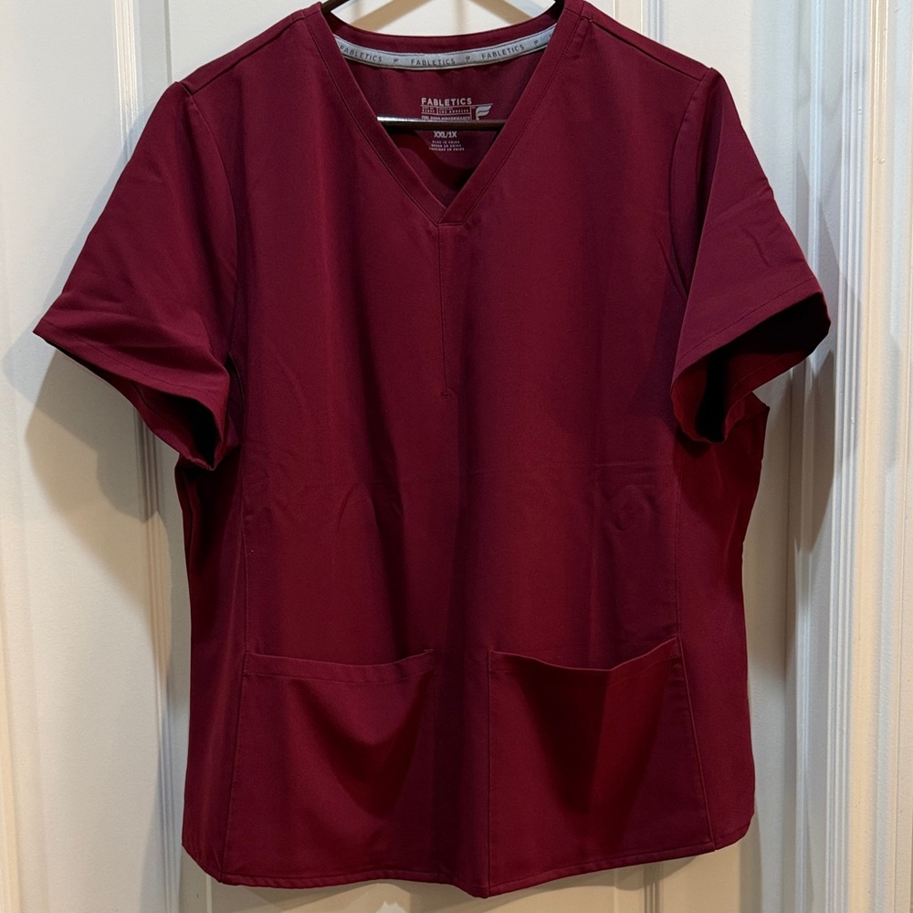 Fabletics Women's Burgundy V-Neck 2 piece scrub set XXL - Picture 3 of 15